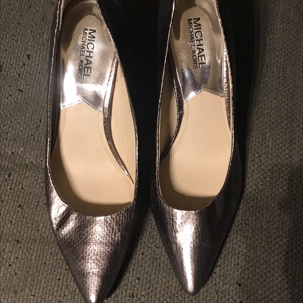 Michael Kors silver pumps size 8 1/2